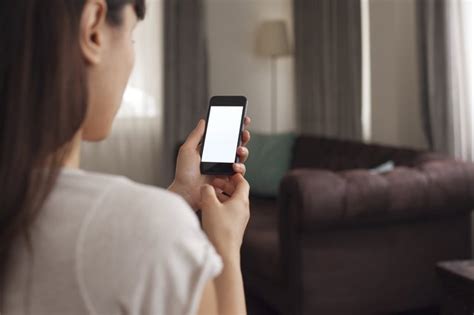 If is highlighted, tap it to turn off do not disturb. How to Put the iPhone on Silent or Vibrate | Techwalla