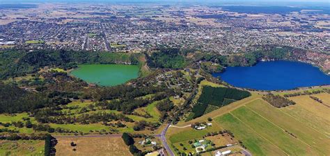 Blue Lake And Valley Lake Mt Gambier Australia Travel Mount Gambier