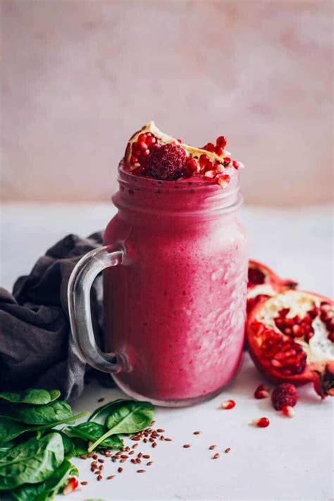Antioxidant Rich Pomegranate Smoothie Recipe