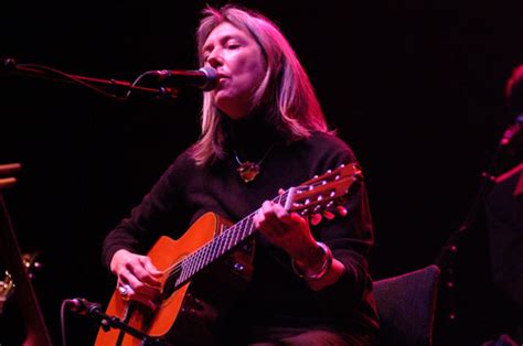 Canadian Folk Singer Kate Mcgarrigle Dies At 63 Billboard