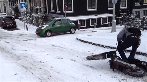 Sneeuw in castricum erik wijnholds. Sneeuw in Amsterdam - YouTube