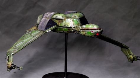 Star Trek Amt Klingon Bird Of Prey 1350 Scale Model Part 2 Youtube