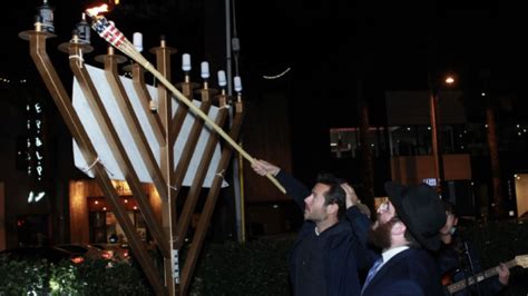 Chabad Of Weho West Celebrated Hanukkah With Menorah Lighting Wehoville