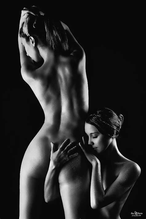 Erotic Nude Art Couples Kissing