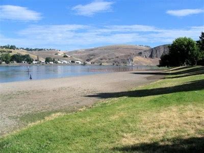 Garland lodge and resort located in lewiston, mi offers guests a retreat like no other. Hell's Gate State Park Beach (day use area) - Lewiston, ID ...