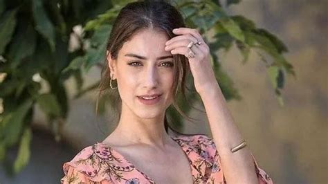 Hazal Kaya kimdir Kaç yaşında nereli Hazal Kaya kiminle evli