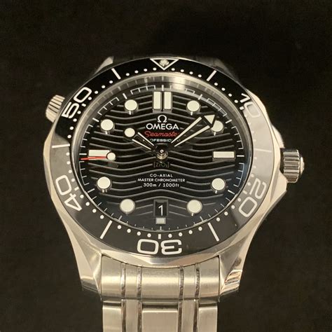 Omega Seamaster Diver 300m 42mm Co‑axial 8800 Black Wave Lido Watch Club