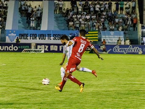 duelo entre crac de catalÃo e vila nova termina em 1 a 1 e times continuam invictos no goianÃo