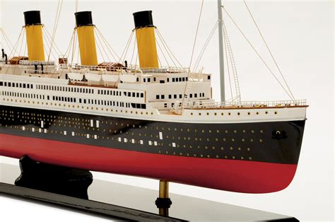 Maquette Du Titanic En Bois Préfabriquée Pour Colllectionneurs
