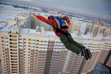 Base Jumping Off Buildings In Russia—slavs Got The Crazy Adrenaline