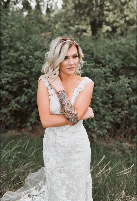Noiva Tatuada Dicas E Inspirações Para A Noiva Moderna Noivas Tatuadas Noiva De Tatuagem