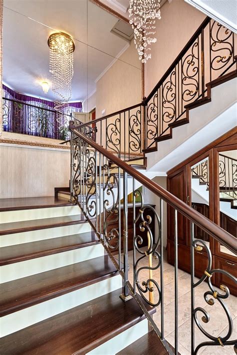 Top 5 Points To Consider While Choosing The Right Kind Of Staircase
