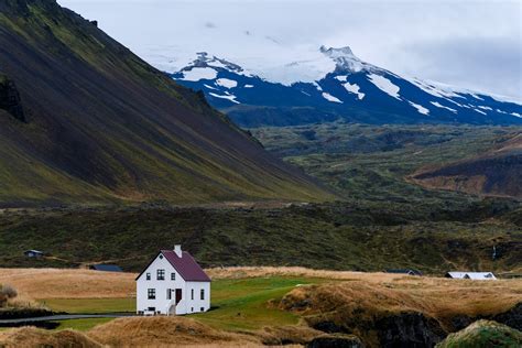 The Best Time To Travel To Iceland • The Blonde Abroad