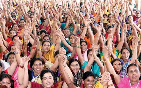 भारत में पहली बार पुरुषों से ज्यादा महिला आबादी divya himachal