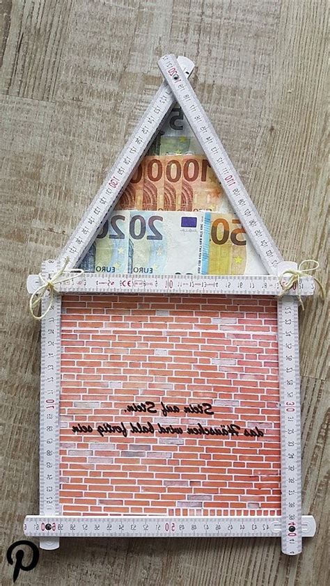 Ob fürs büro, für das bad oder für die küche, mit diesen geschenken wird es zu hause gleich noch schöner! Geldgeschenk Geschenk Geld Haus Zollstock Mann Hausbau ...