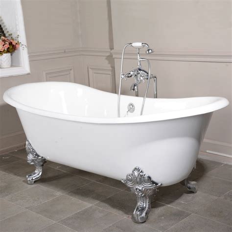 Vintage cast iron ornate bathtub clawfoot. The 67" Cast Iron Clawfoot Bathtubs Are a Vintage Treat ...