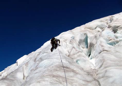 The steepest part of the glacier : Photos, Diagrams & Topos : SummitPost