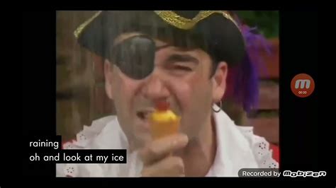 The Wiggles Captain Feathersword Crying Youtube