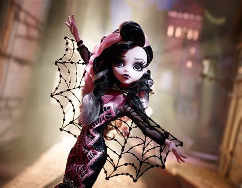 See full list on monsterhigh.fandom.com Monster High® Draculaura® Collector Doll - Shop Monster ...