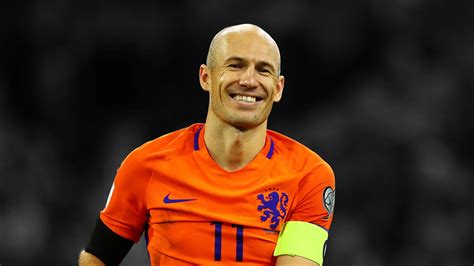 He missed to many 'robben goals' which are very easy to score this fifa as you might know. Arjen Robben | RTL Nieuws