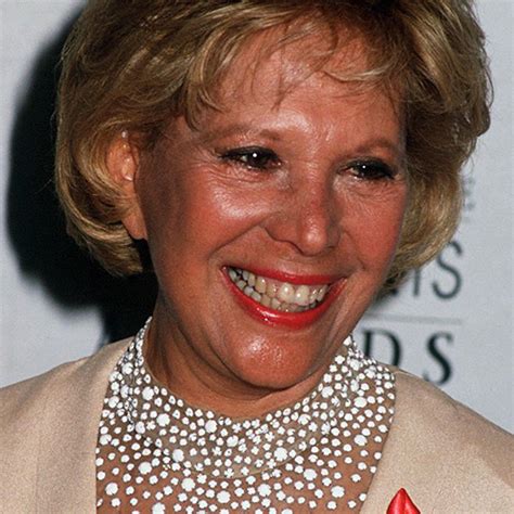 4 Pioneering Female Talk Show Hosts