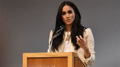 What Meghan Markle Is Demanding Of Buckingham Palace