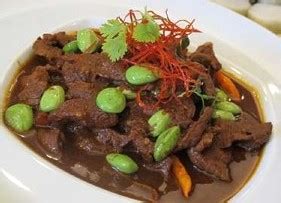 Sajian kuliner daging kambing bumbu gulai menjadi menu hidangan. Resep Cara Membuat Kambing Masak Petai, Lezat Penambah Selera