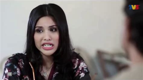 Pada usia yang muda, dia dengan rasa tanggungjawab memikul amanah menjaga alia. SNIPPETS : Kerana Dia Manusia Biasa Episod 3-2 - YouTube