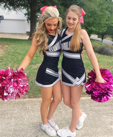 2221 Likes 12 Comments Whitleycheer On Instagram “game Of The Week💗💗” Cute Cheerleaders