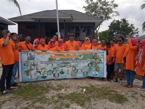 Maybe you would like to learn more about one of these? Peduli Lingkungan, Alumni SMAN Wawotobi Tanam Pohon dan ...