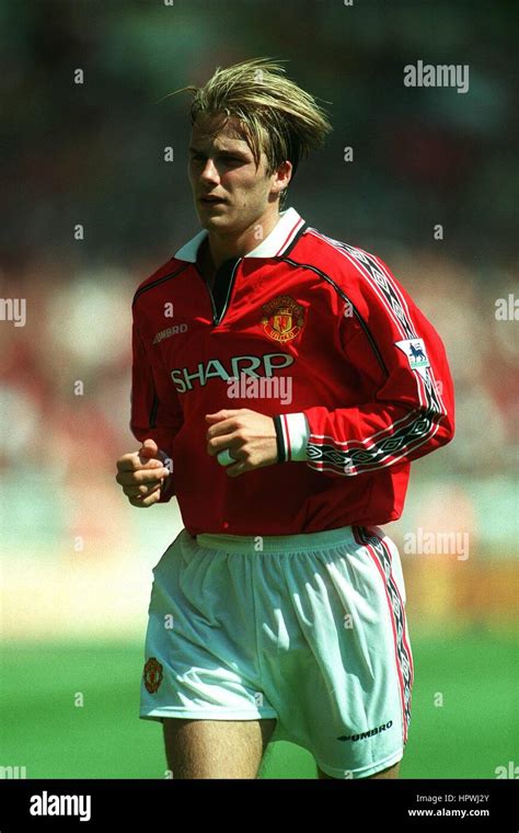 David Beckham Manchester United Fc 10 August 1998 Stock Photo Alamy