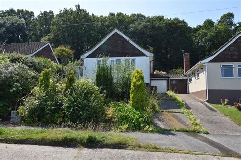 Woodland Way Hastings Bed Detached Bungalow For Sale