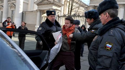 report gay rights activists arrested in russia cnn