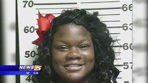 Woman Arrested In Salvation Army Red Kettle Theft Wxxv News 25