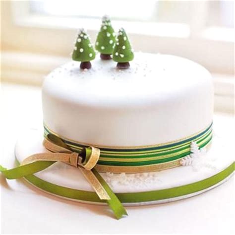 Testing christmas cake is always a hit with the traditionalists here at good housekeeping. 55 Tempting Christmas Cake Designs - Pink Lover