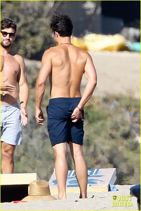 Orlando Bloom Goes Naked Paddle Boarding With Katy Perry Photo 3725105