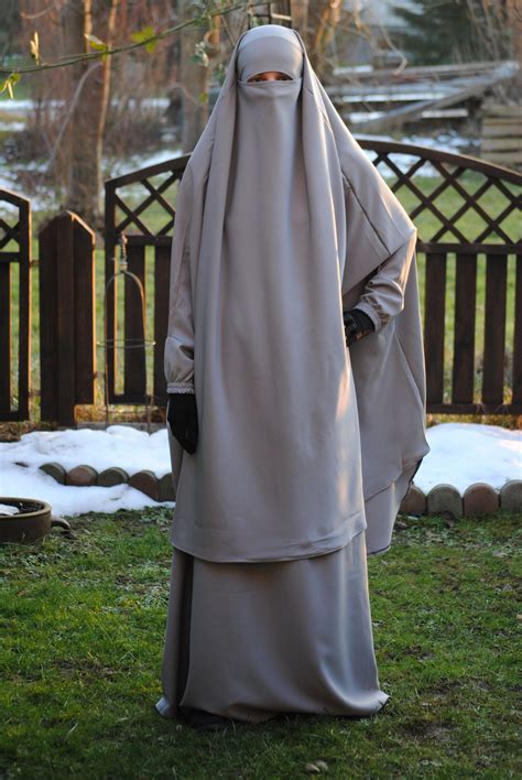 Islamische Kleidung Und Rainbow Qurane Aus Dem Orient Khimarset Hellgrau Niqab Fashion