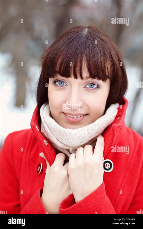 Pretty Winter Woman Stock Photo Alamy
