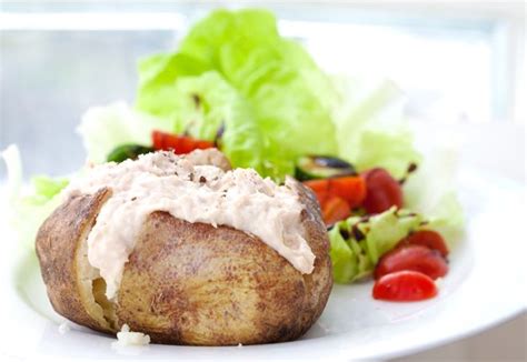 The Perfect Jacket Potato Real Recipes From Mums Recipe Recipes Food Potatoes