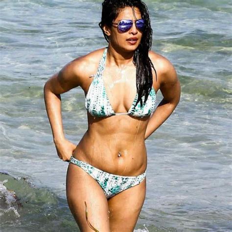 Priyanka Chopra Hot Sexy Photos