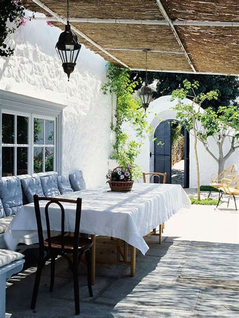 22 Artistic Mediterranean Outdoor Living Areas House
