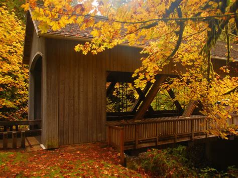 36 Autumn Covered Bridge Wallpapers Wallpapersafari