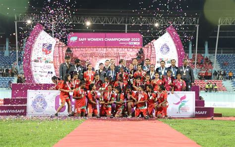 Bangladesh Score A Historic Win To Lift Saff Womens Championship Dd News