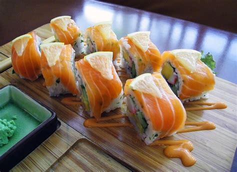 Filenorwegia Roll Salmon Sushi Wikimedia Commons