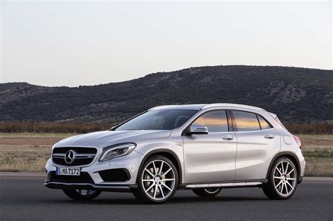 Mercedes Gla 45 Amg New Crossover Merc Has All Round Performance