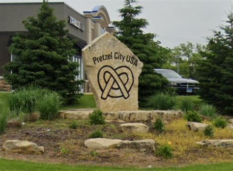 Pretzel Fest Celebrates Freeport As The Pretzel City Monroe Times
