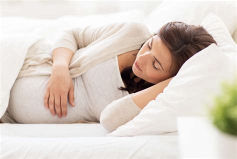 5 Tips For Pregnancy Sleep Sleep Hub Bensons For Beds