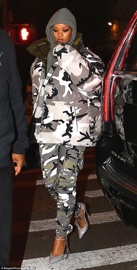 Rihanna Is Anything But Invisible In Camouflage In Nyc Daily Mail Online