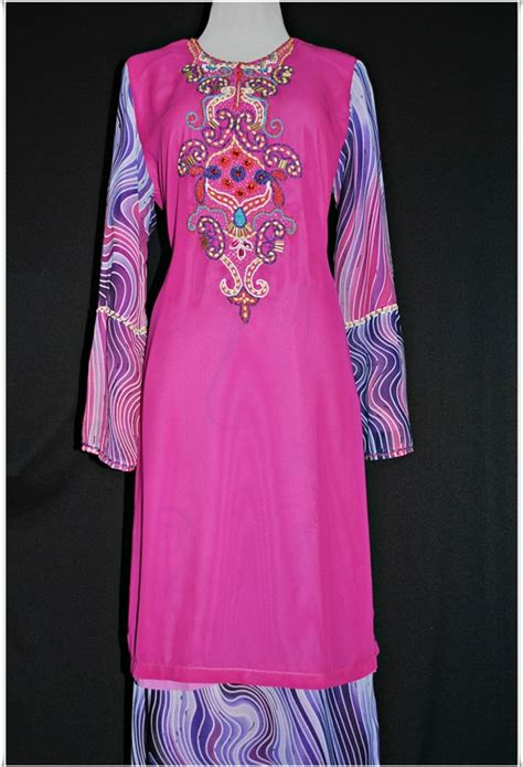 Menjual pelbagai jenis baju muslimah ; sofeasuria@yahoo.com 019-9228989: Baju Kurung Moden Eksklusif