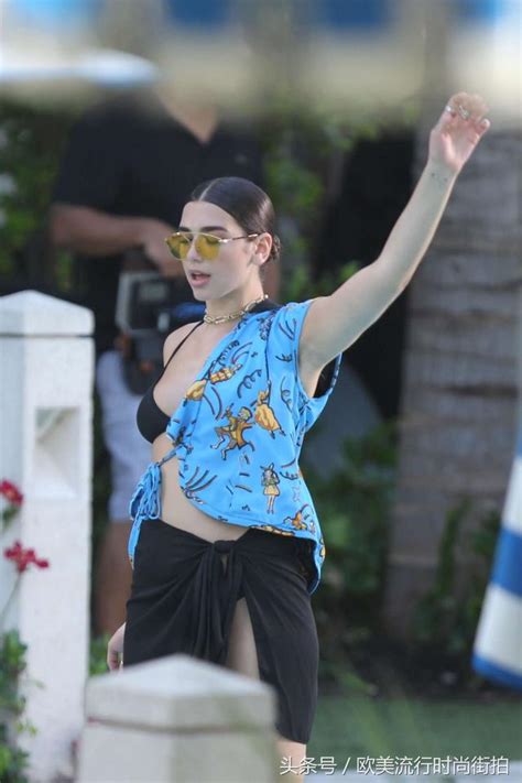 杜阿利帕Dua Lipa穿著比基尼在邁阿密海灘為她的新歌拍攝MV 每日頭條